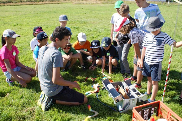 Présentation des boomerangs à lancer (6 juillet 2016).