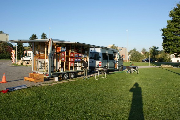 Transport de l'infrastructure de l'Atelier mobile.